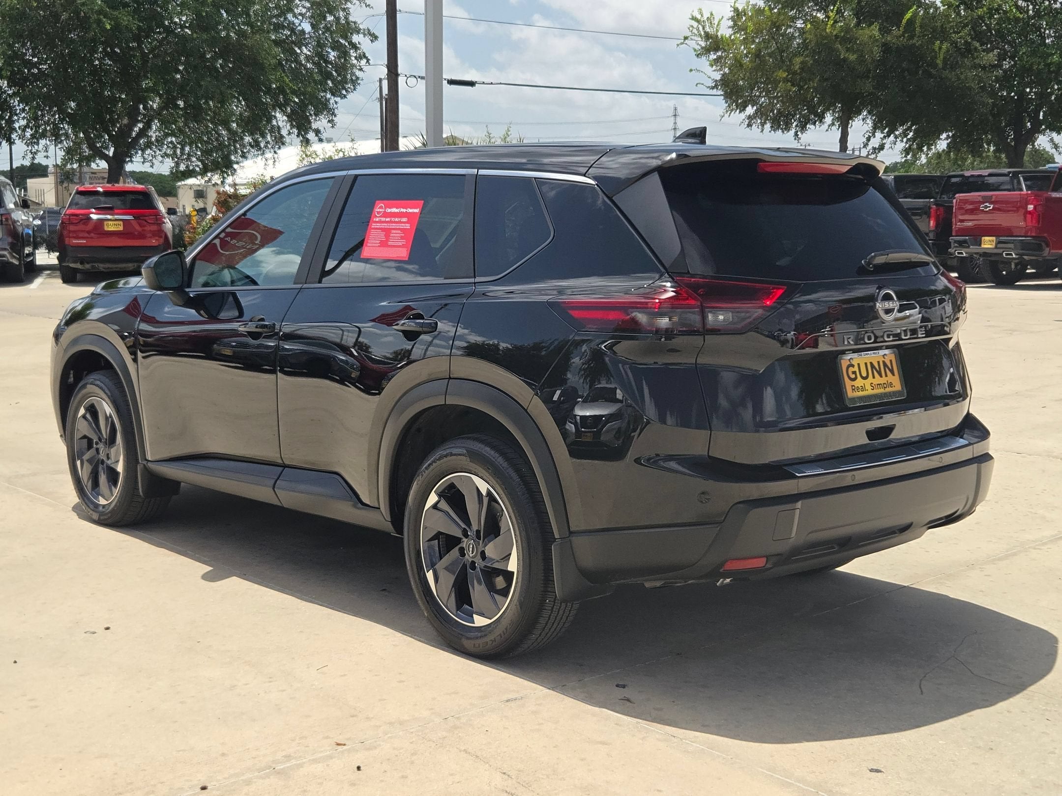 2025 Nissan Rogue SV