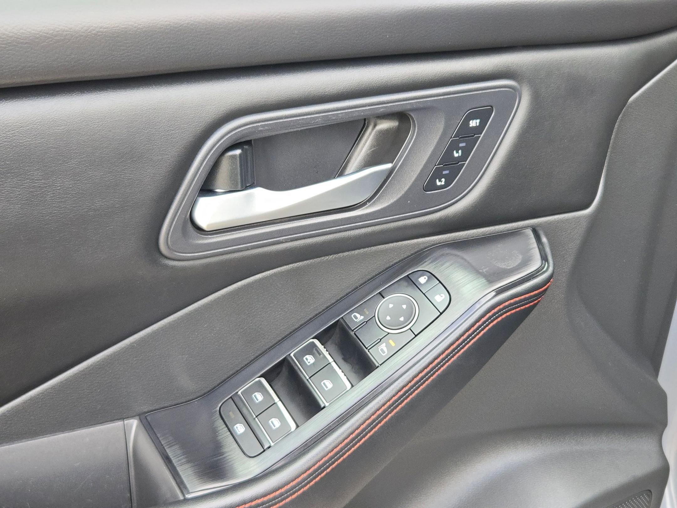 2025 Nissan Rogue Rock Creek®