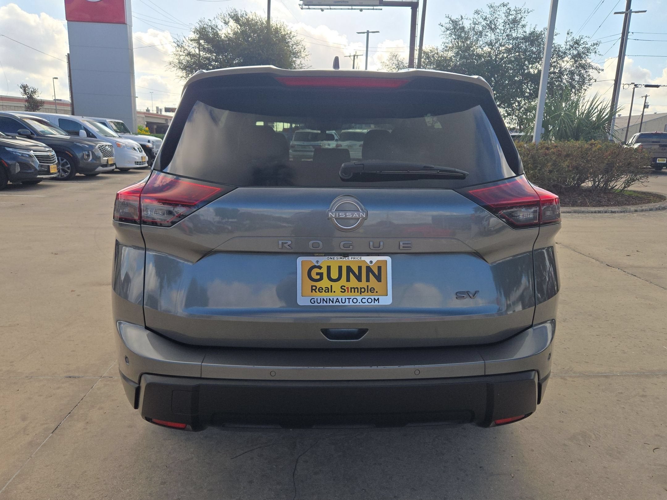 2024 Nissan Rogue SV