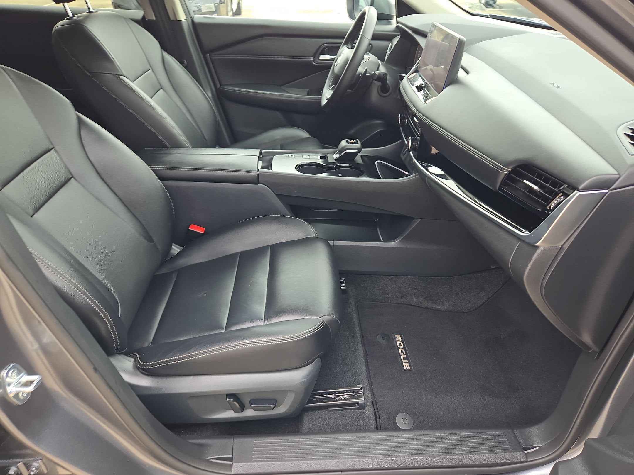 2026 Nissan Rogue SL