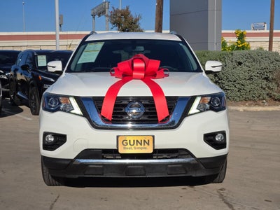 2020 Nissan Pathfinder SV