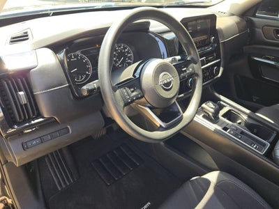 2022 Nissan Pathfinder S