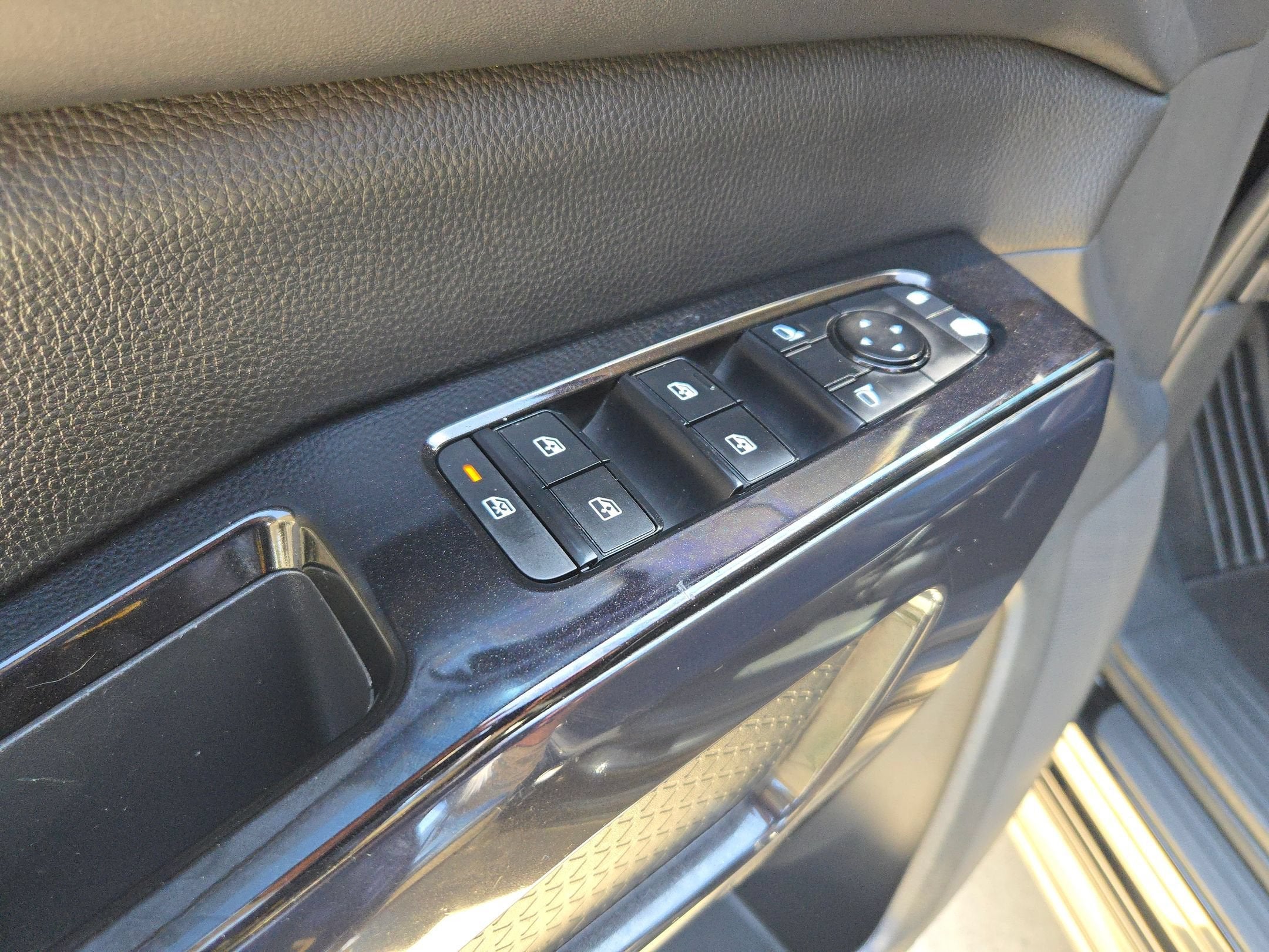 2022 Nissan Pathfinder S