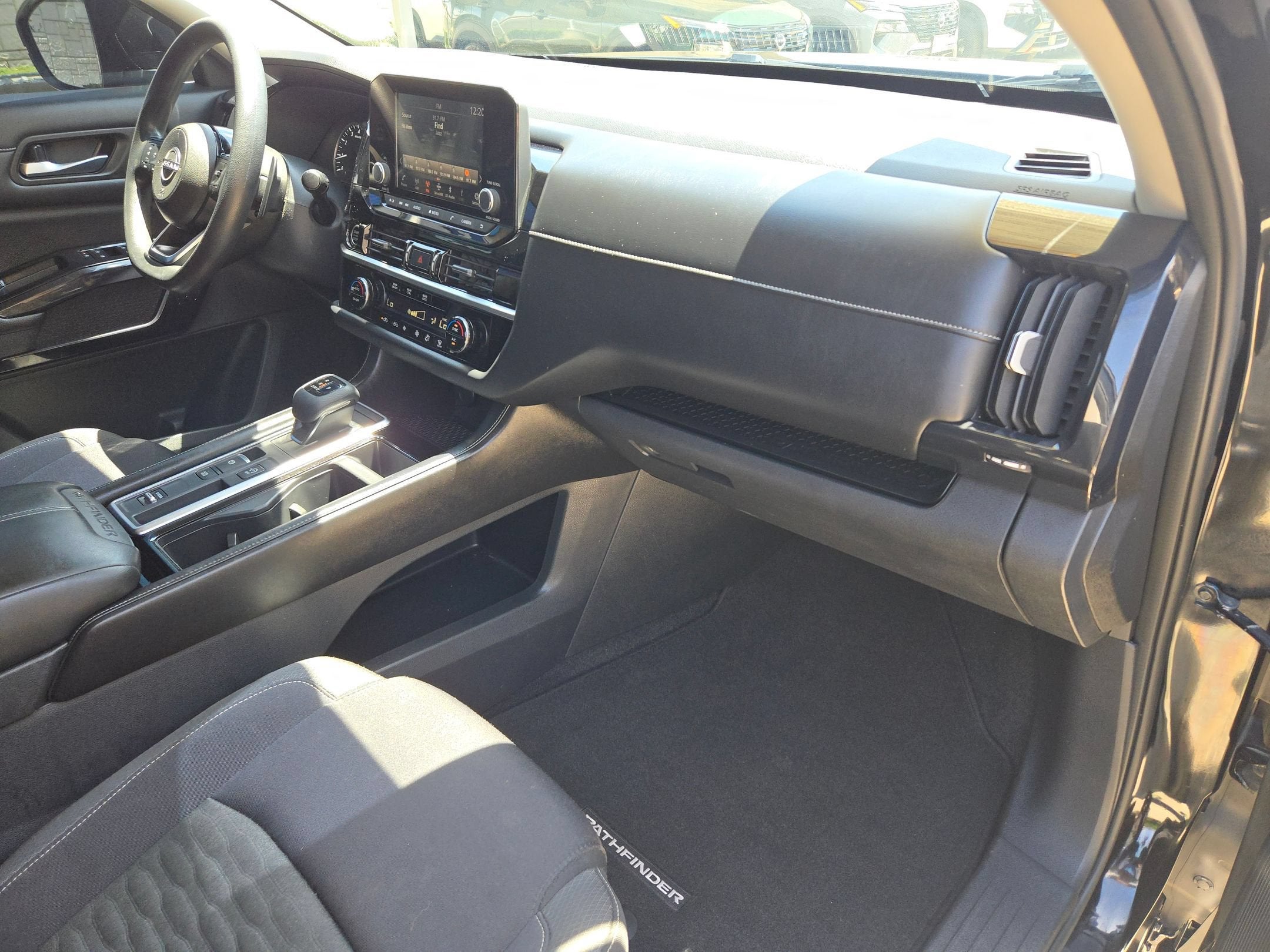 2022 Nissan Pathfinder S