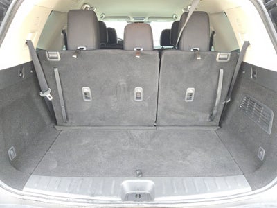 2023 Nissan Pathfinder SV