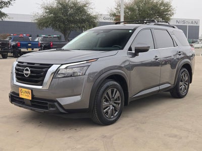2023 Nissan Pathfinder SV