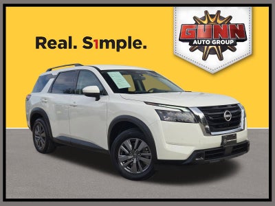 2025 Nissan Pathfinder SV