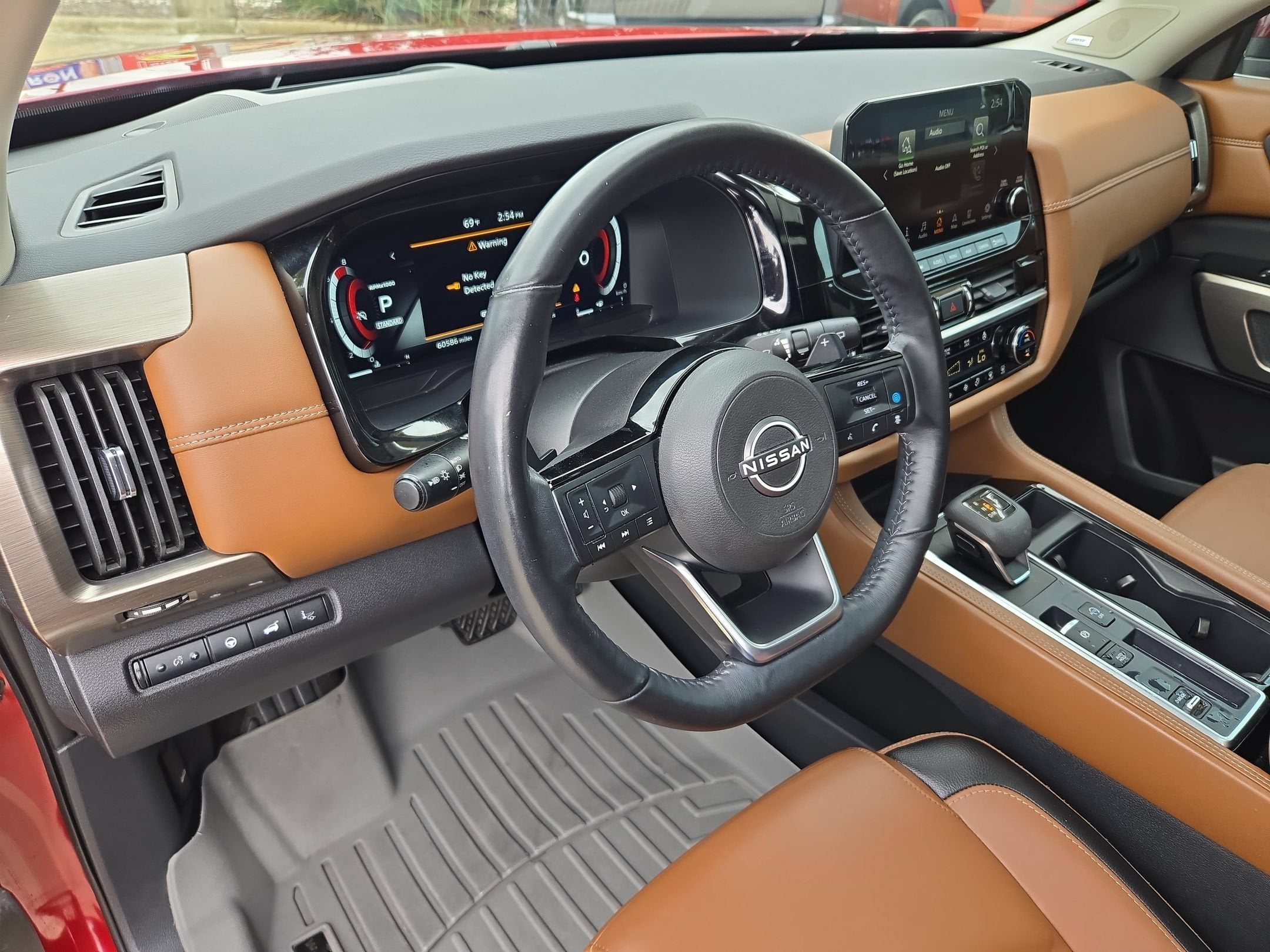 2024 Nissan Pathfinder Platinum