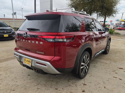 2024 Nissan Pathfinder Platinum