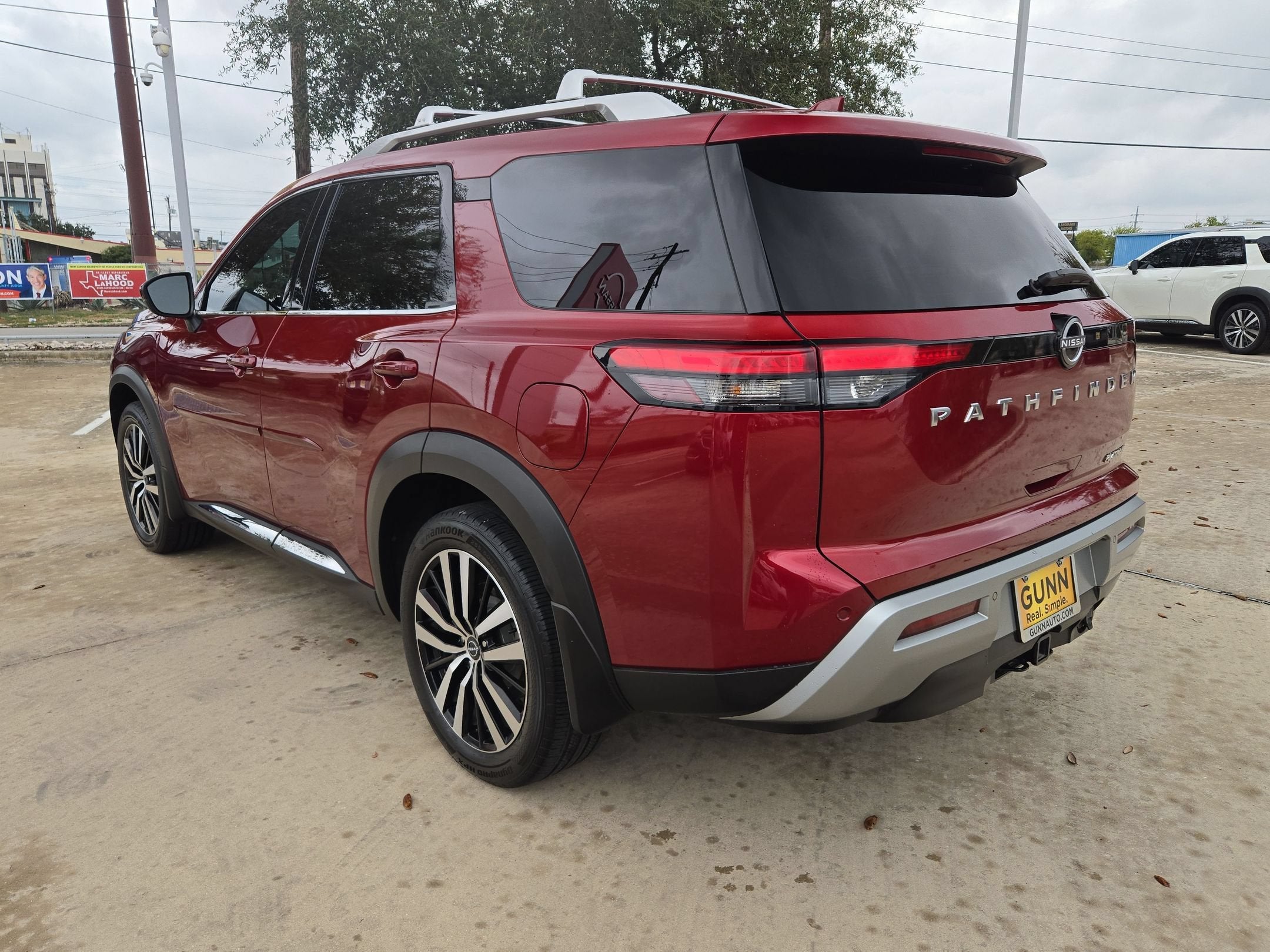 2024 Nissan Pathfinder Platinum