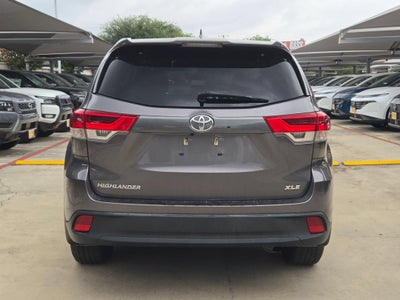 2019 Toyota Highlander XLE FWD
