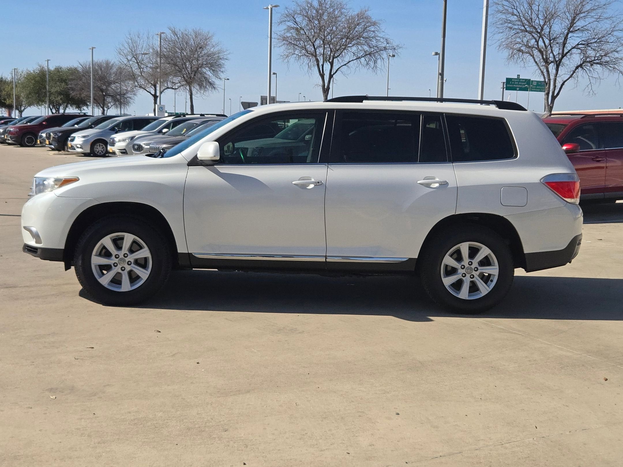 2012 Toyota Highlander SE