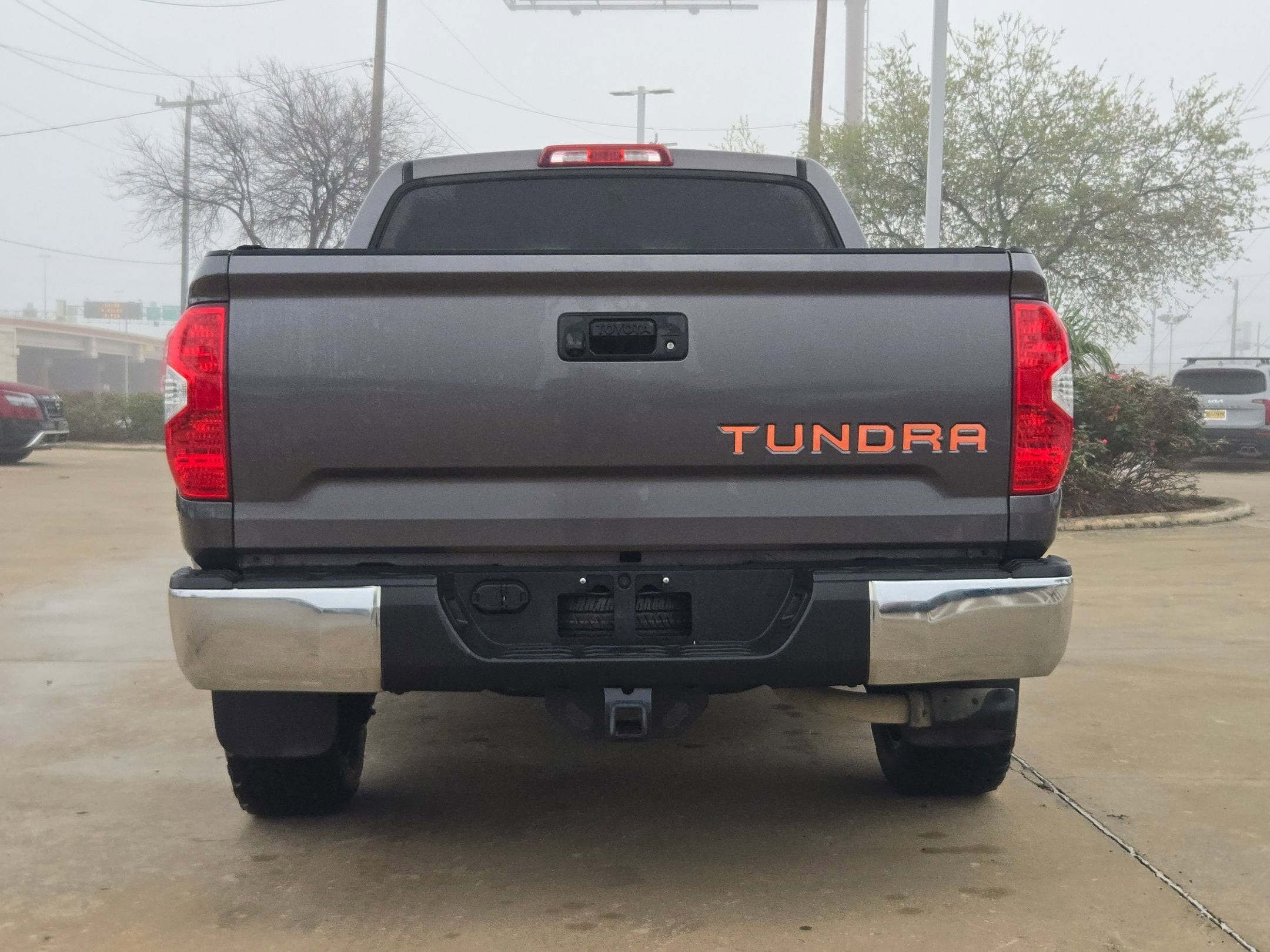2017 Toyota Tundra 2WD SR5
