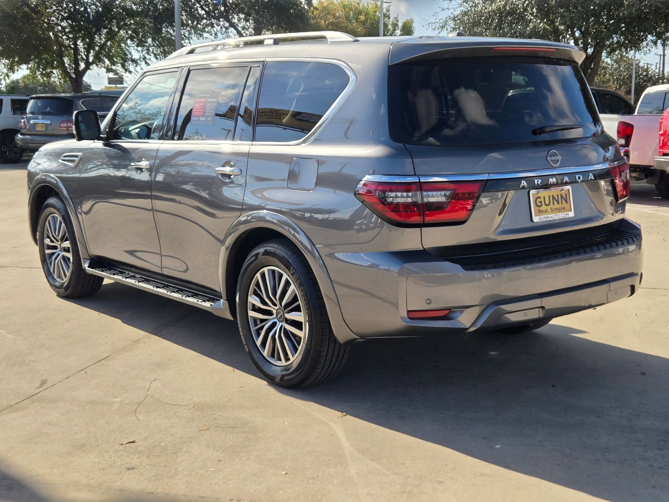 2024 Nissan Armada SL