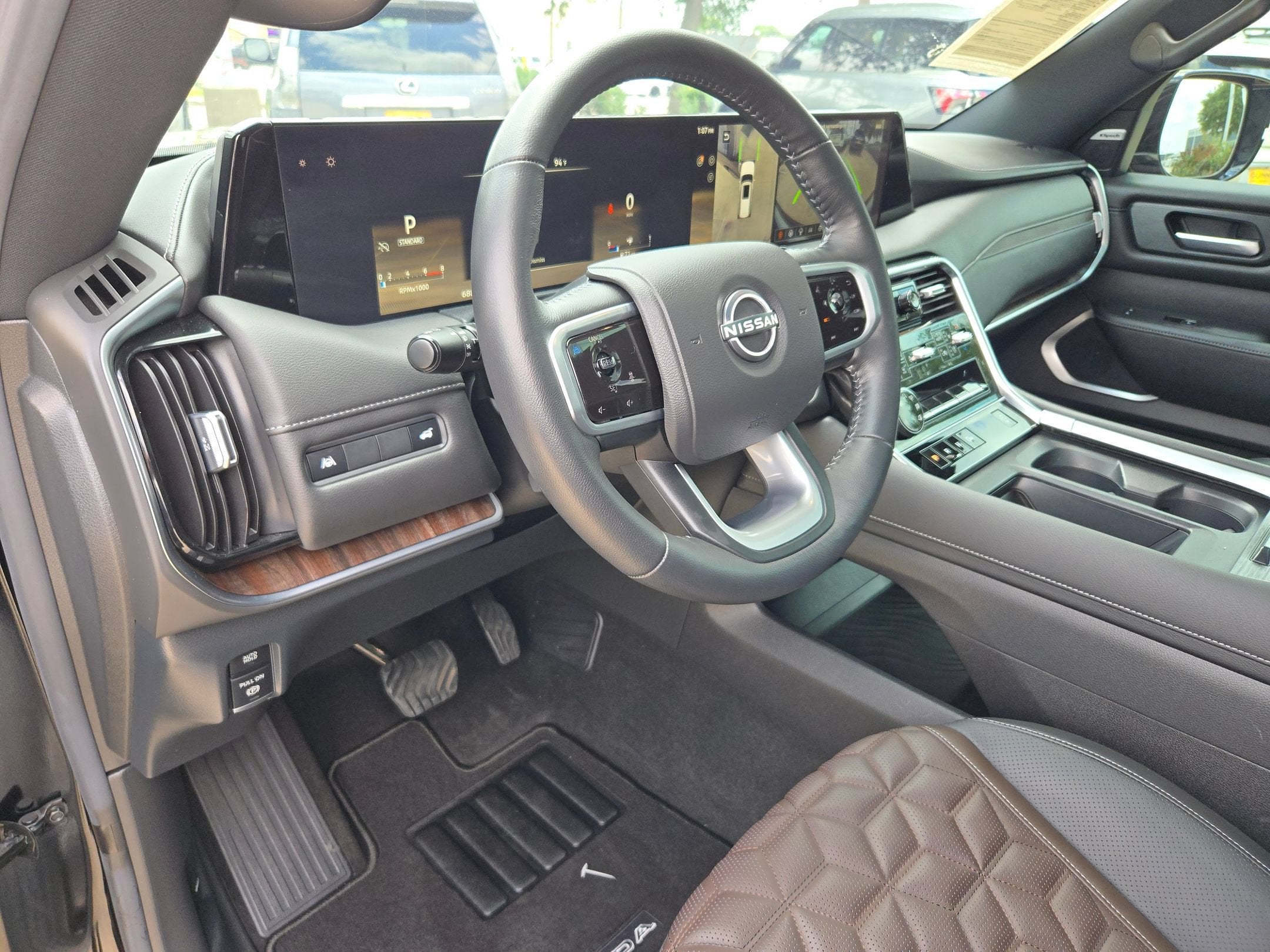2025 Nissan Armada Platinum