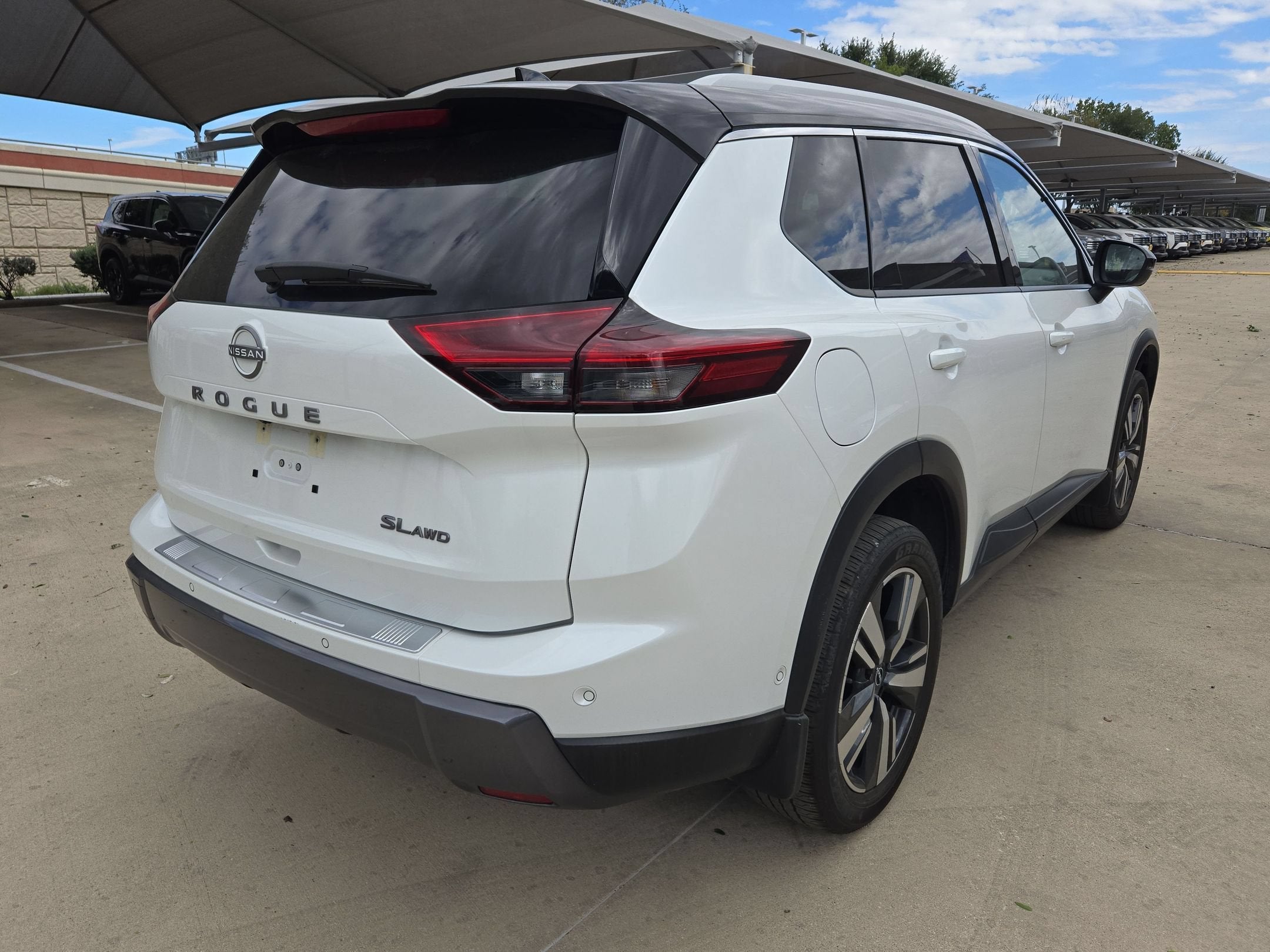 2025 Nissan Rogue SL