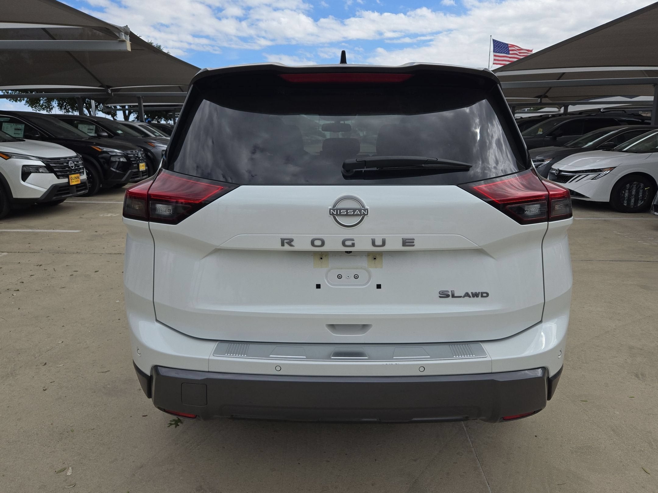 2025 Nissan Rogue SL