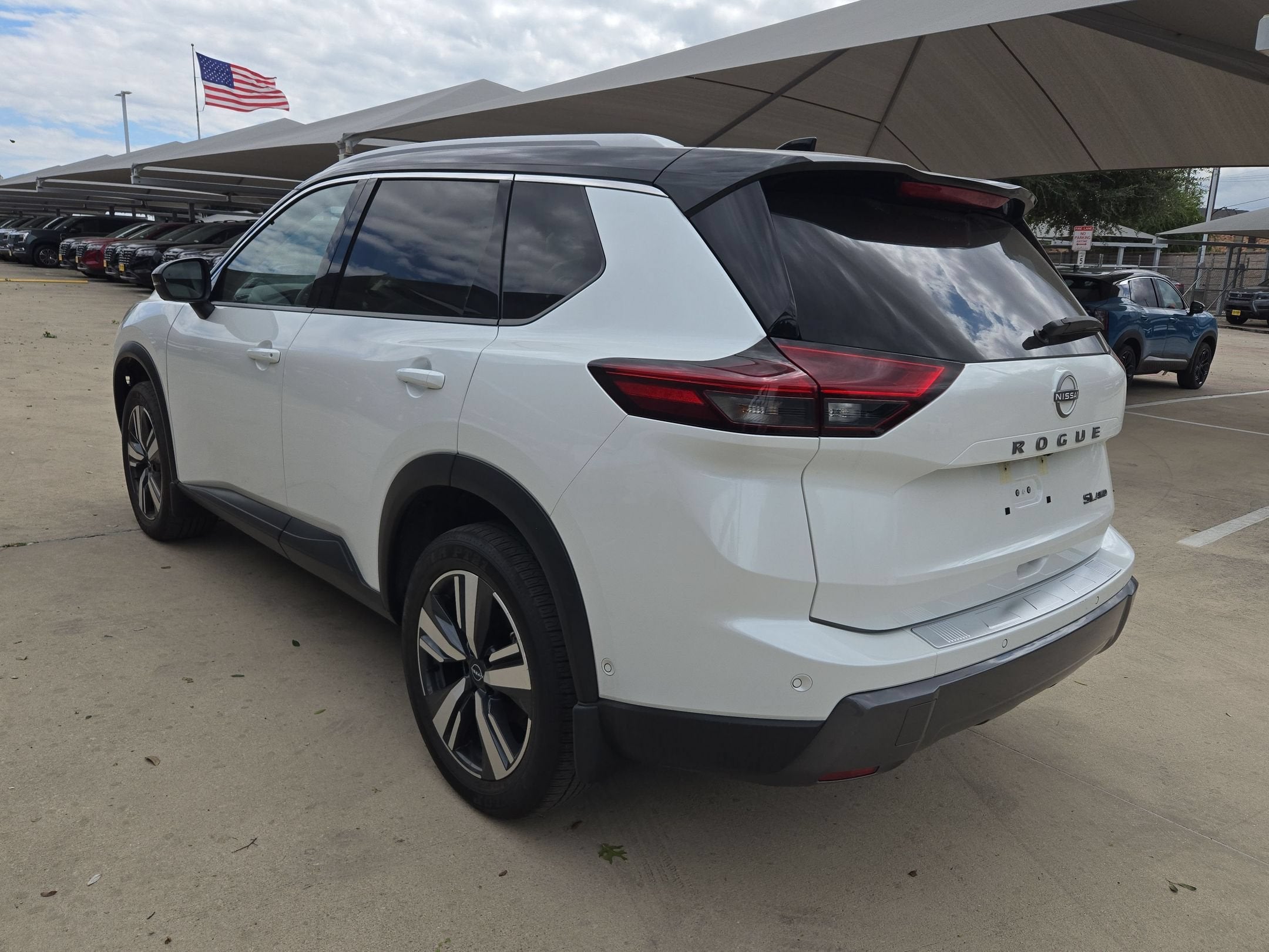 2025 Nissan Rogue SL