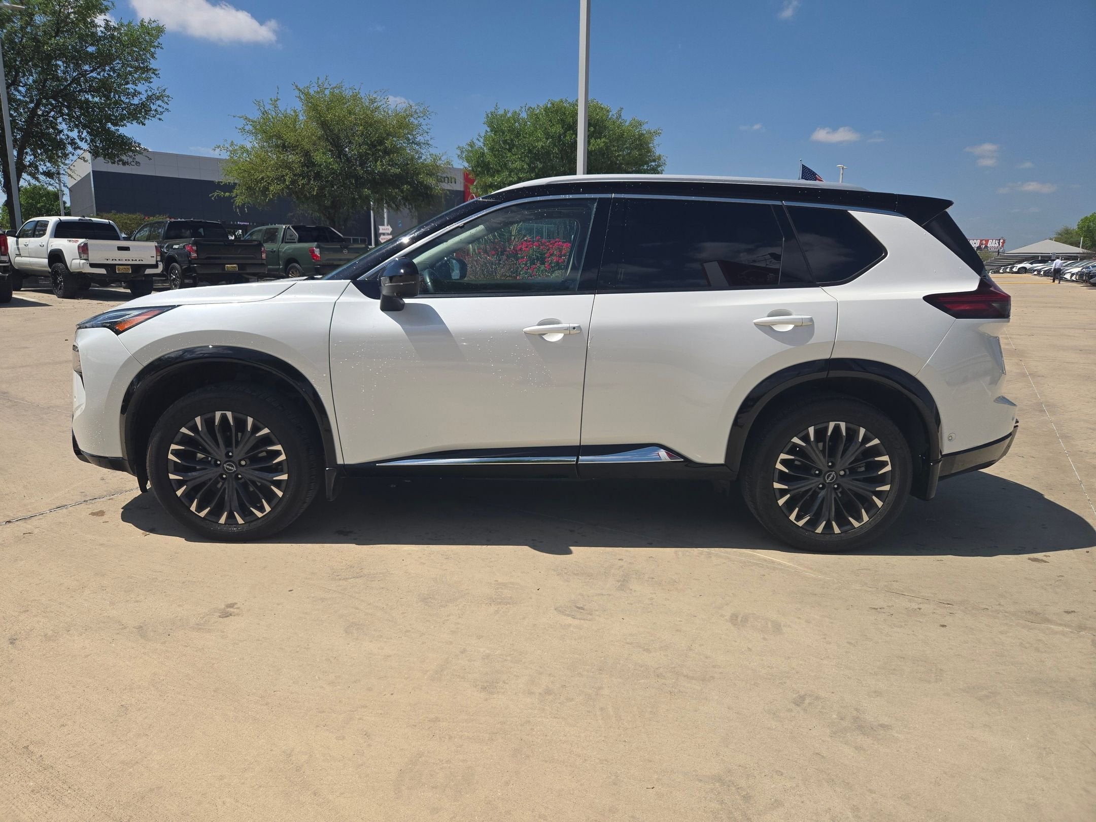 2024 Nissan Rogue Platinum