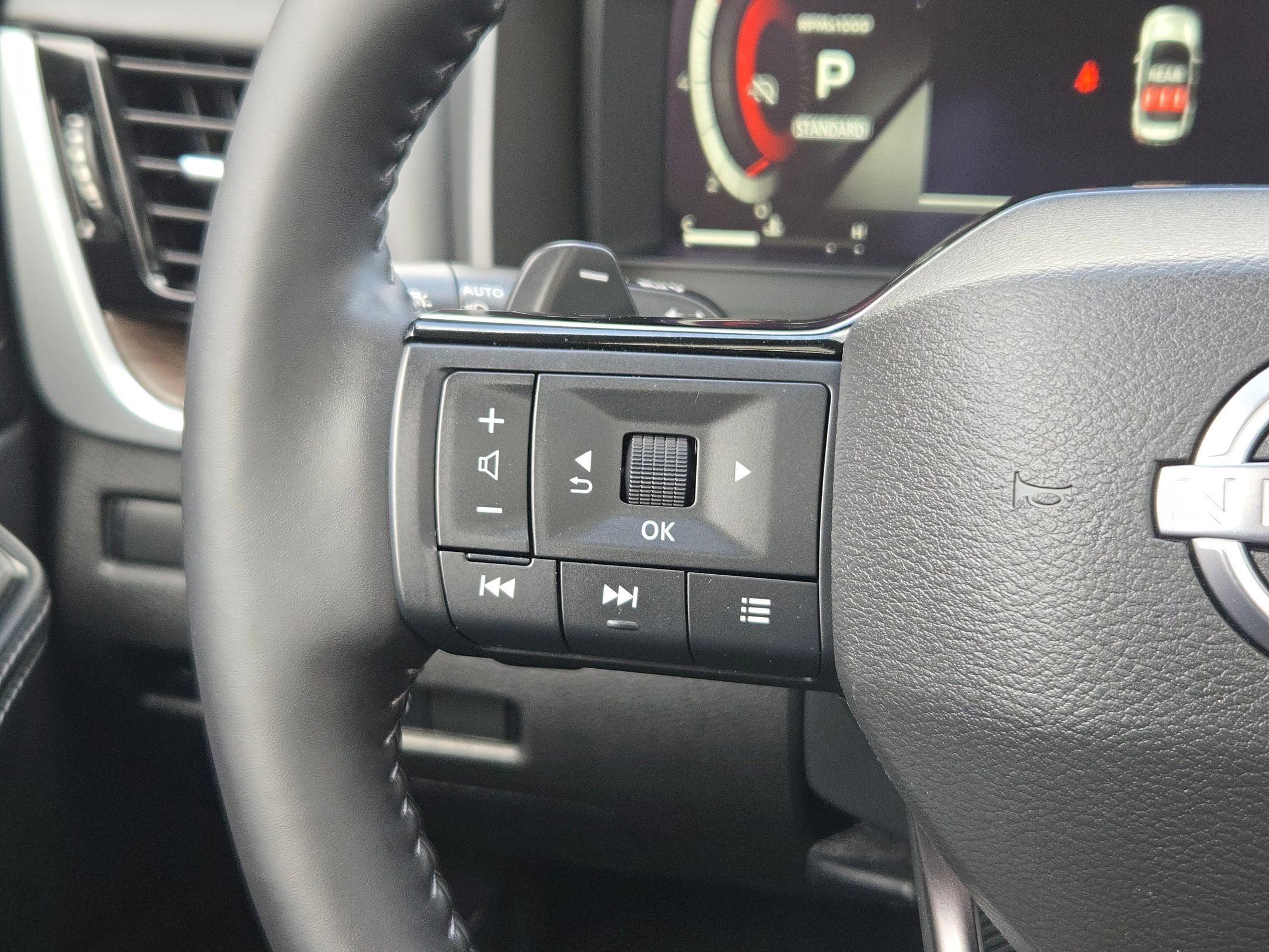 2025 Nissan Rogue Platinum
