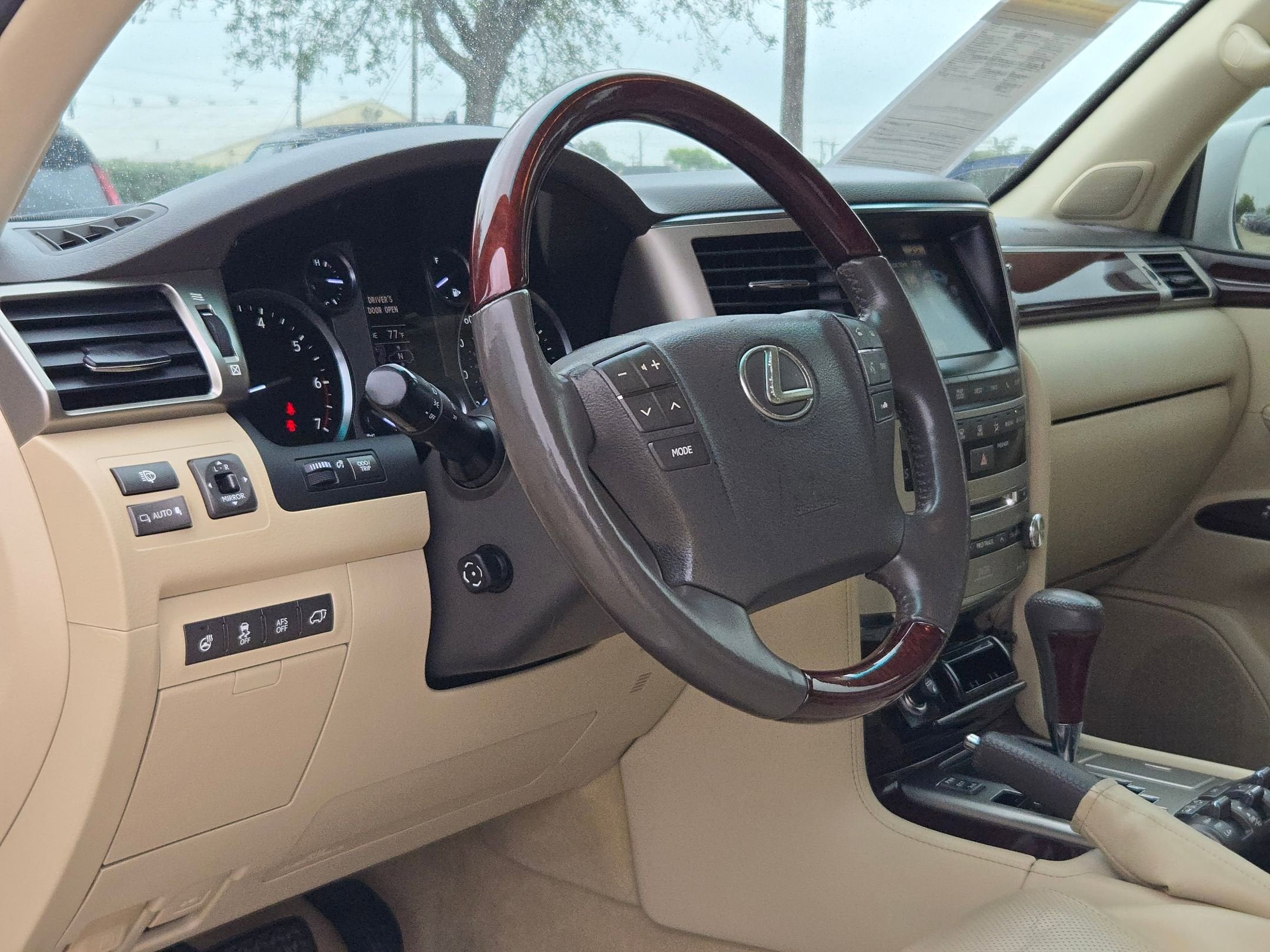 2014 Lexus LX 570 4WD 4dr