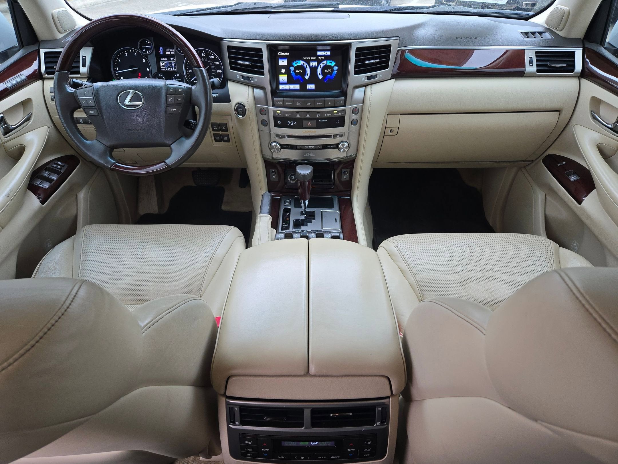 2014 Lexus LX 570 4WD 4dr