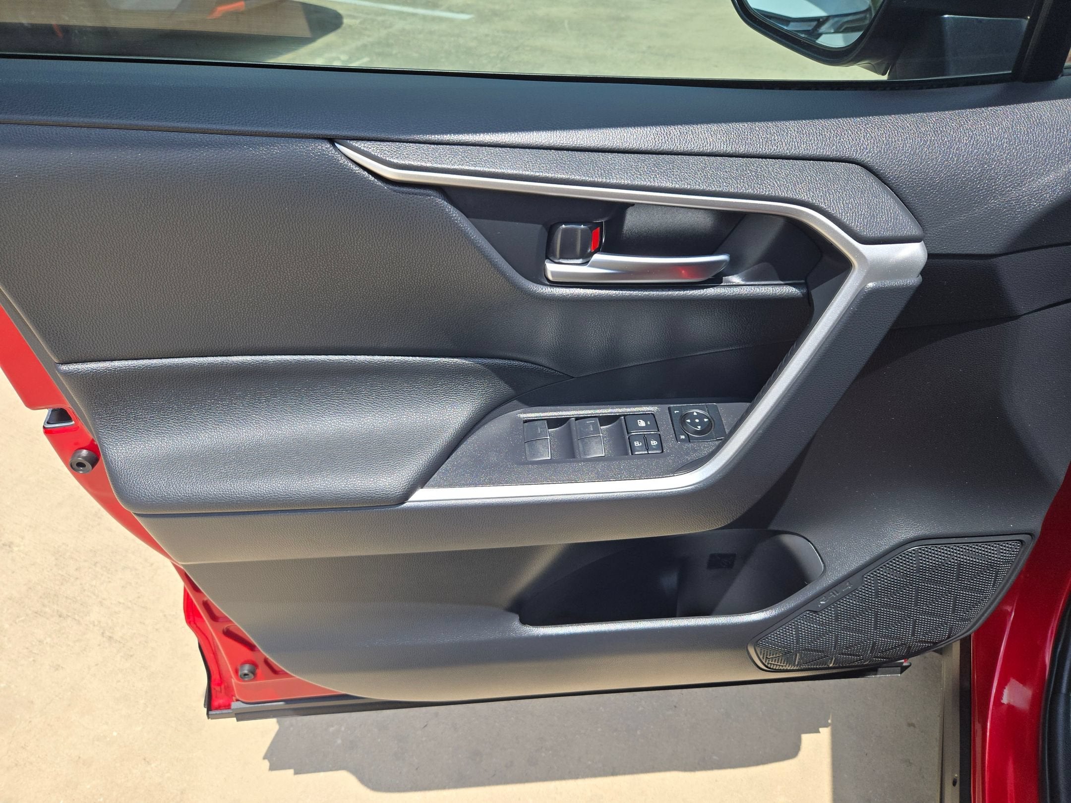 2024 Toyota RAV4 Prime SE