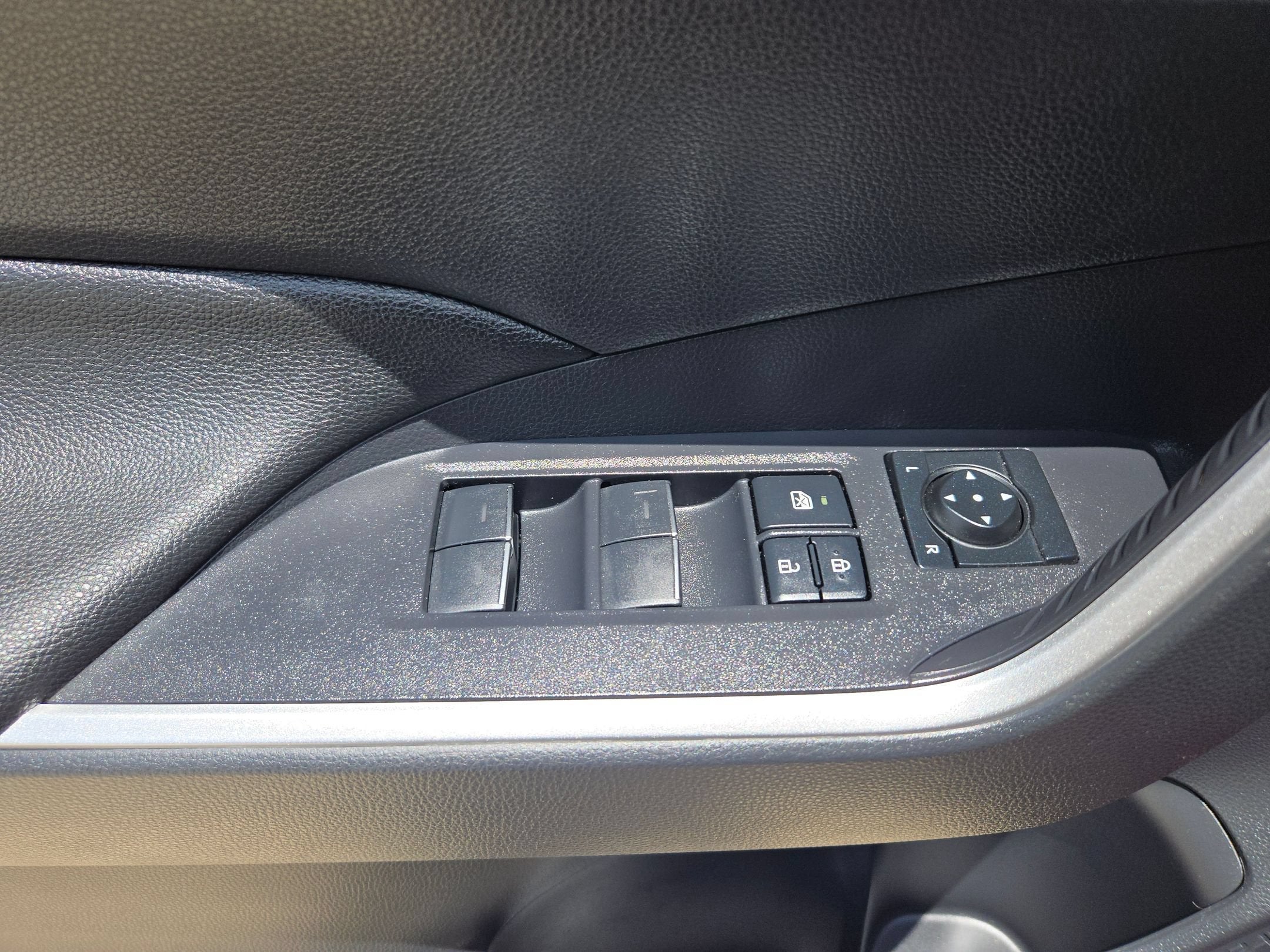 2024 Toyota RAV4 Prime SE