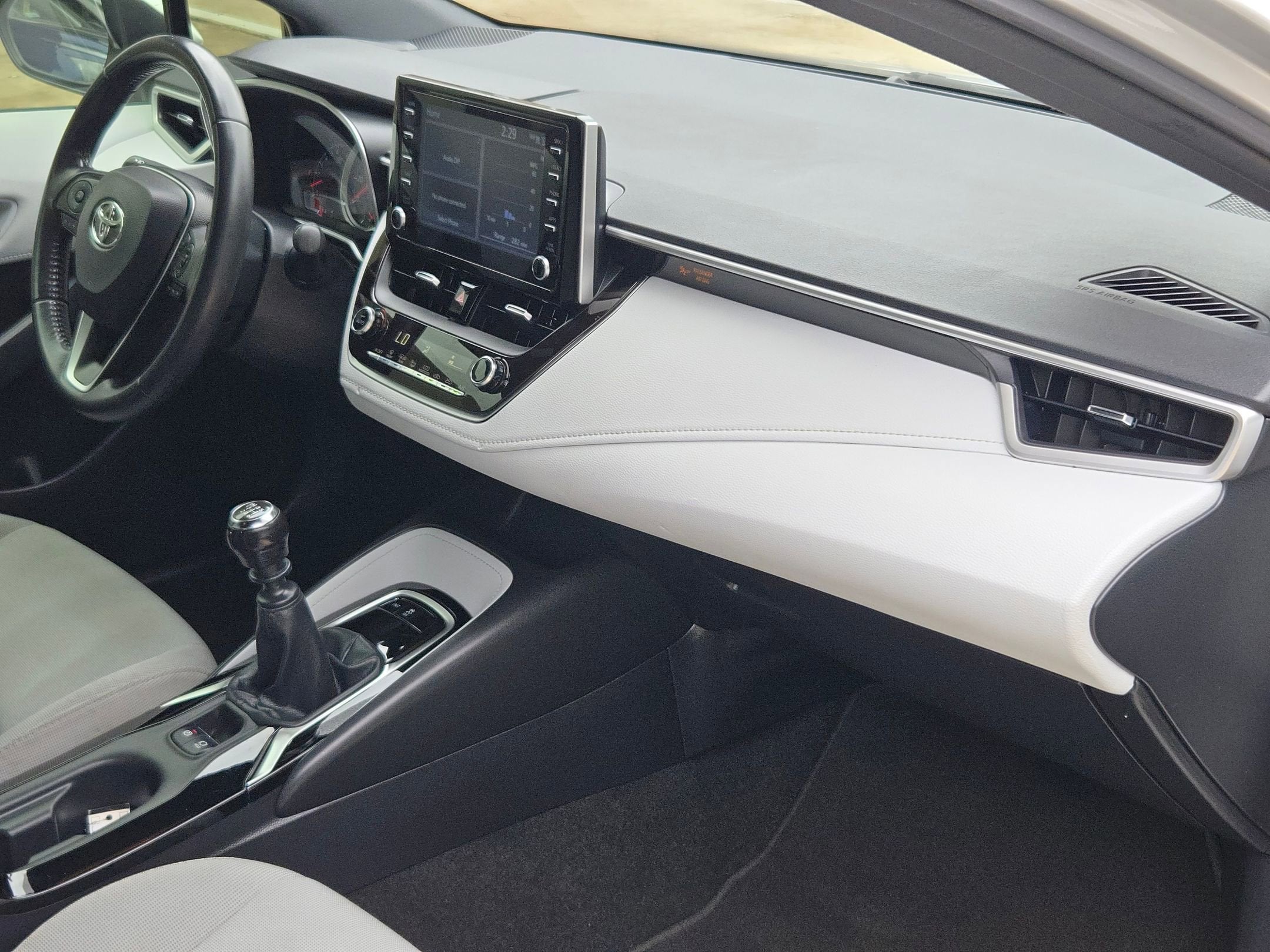 2019 Toyota Corolla Hatchback SE