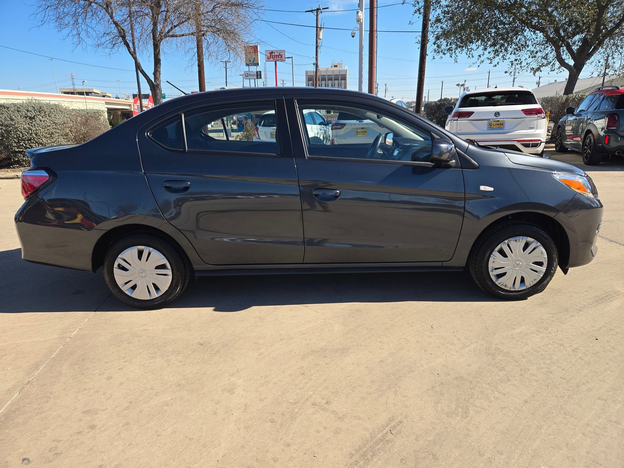 2024 Mitsubishi Mirage G4 ES