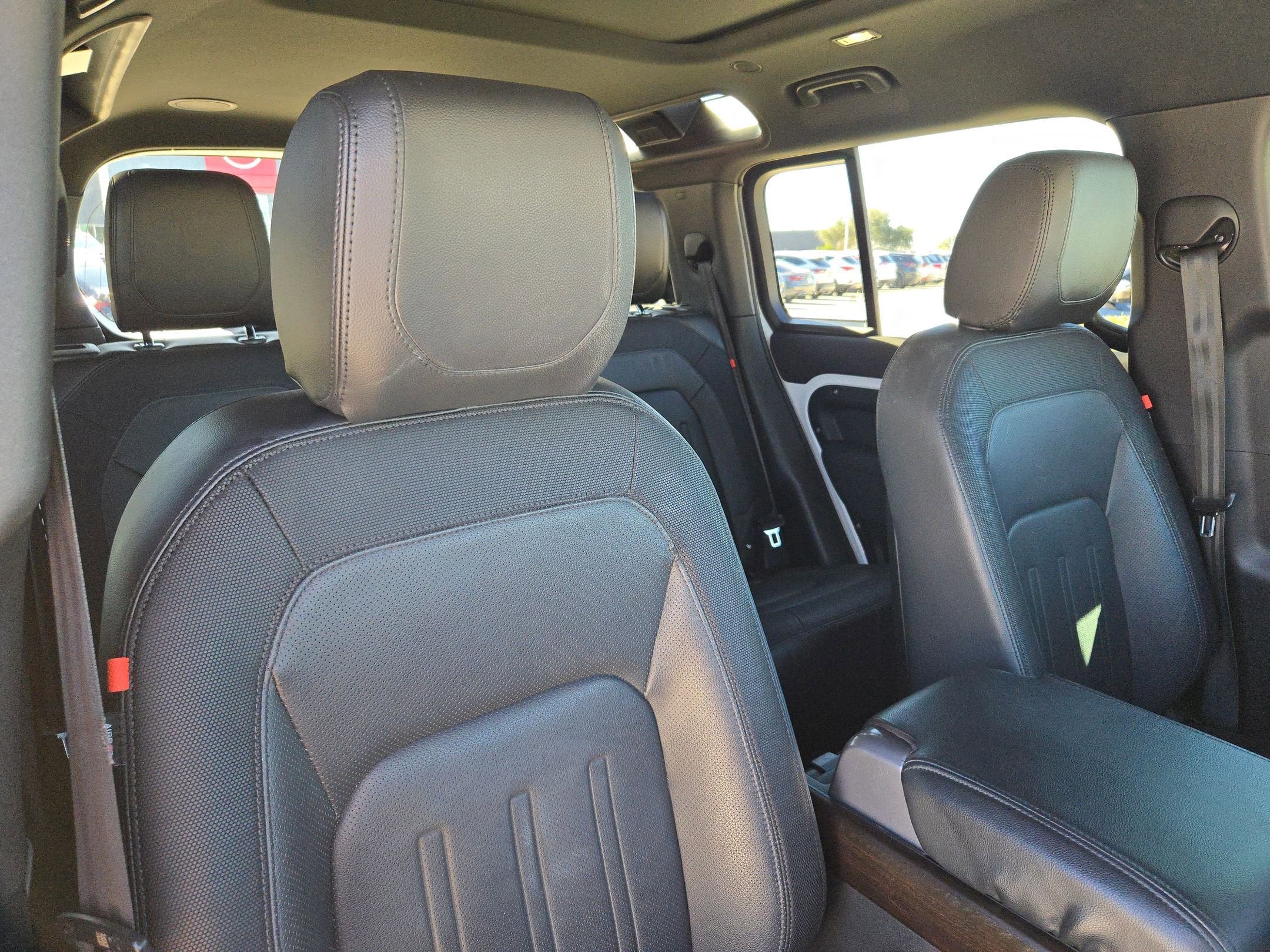 2022 Land Rover Defender X-Dynamic SE