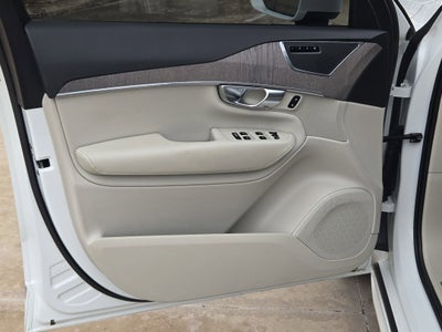 2023 Volvo XC90 Plus